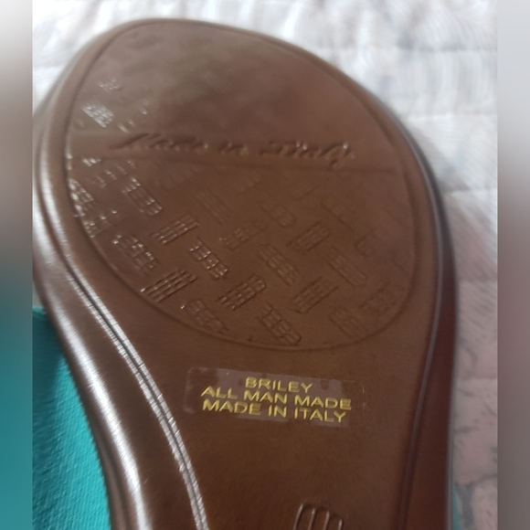 901- Italian Shoemakers Sutton Sandals Green Color Size 7.5 - Picture 8 of 10